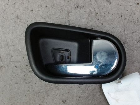 POIGNEE INTERIEURE PORTE AVANT DROIT FORD KA+