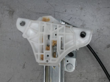 MECANISME+MOTEUR LEVE-GLACE AVANT DROIT TOYOTA YARIS CRO