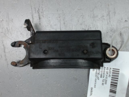 POIGNEE EXTERIEURE PORTE AVANT GAUCHE AUDI A3 -2000