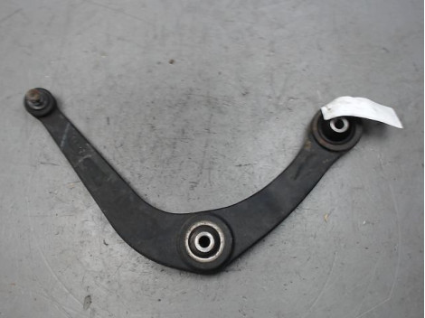 TRIANGLE INFERIEUR AVANT DROIT PEUGEOT 206 5P