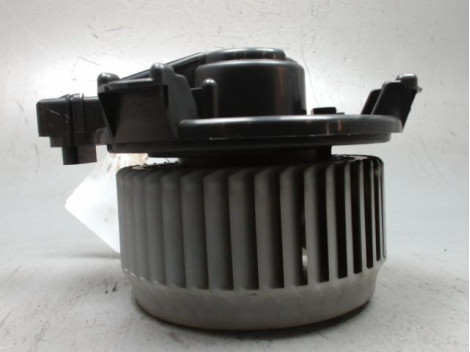 MOTEUR VENTILATEUR CHAUFFAGE TOYOTA YARIS II 2010-