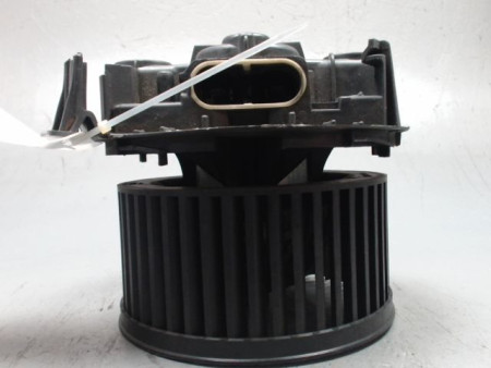 MOTEUR VENTILATEUR CHAUFFAGE RENAULT CLIO III 2009-