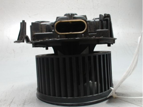 MOTEUR VENTILATEUR CHAUFFAGE RENAULT CLIO III 2009-