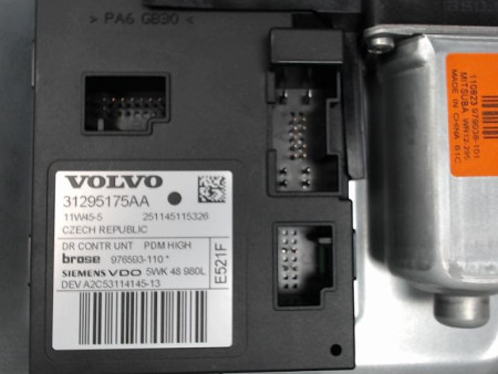 MECANISME+MOTEUR LEVE-GLACE AVANT DROIT VOLVO V50