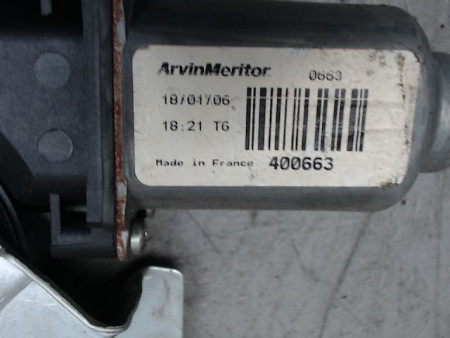 MECANISME+MOTEUR LEVE-GLACE AVANT GAUCHE RENAULT KANGOO 2003-2007