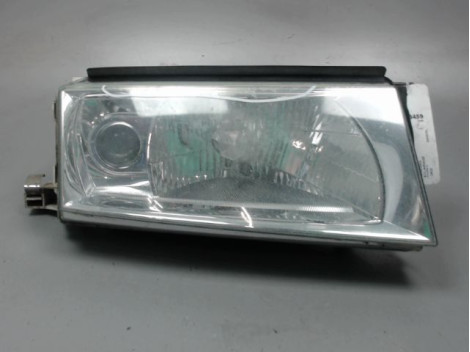 PHARE DROIT SKODA OCTAVIA COMBI 2000-