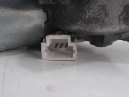 MOTEUR ESSUIE-GLACE ARRIERE RENAULT TWINGO II 2010-