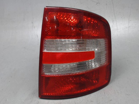 FEU ARRIERE DROIT SKODA FABIA COMBI 2004-