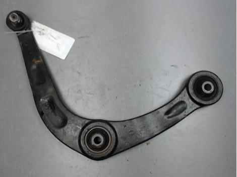 TRIANGLE INFERIEUR AVANT DROIT PEUGEOT 206 5P