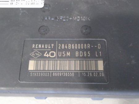 BOITE A FUSIBLES RENAULT MEGANE III 2008-