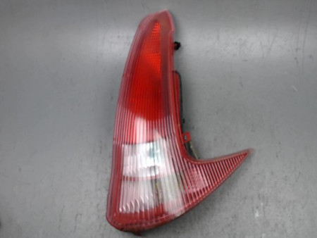 FEU ARRIERE DROIT PEUGEOT 206 SW 02-06