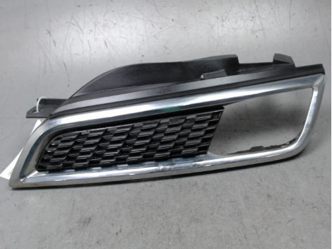 GRILLE CALANDRE GAUCHE NISSAN MICRA