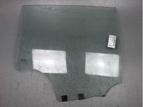 GLACE PORTE ARD DACIA SANDERO 2008-