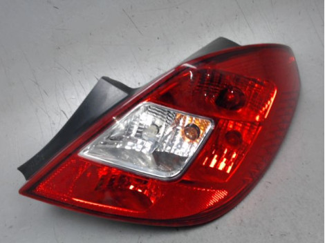 FEU ARRIERE DROIT OPEL CORSA 2010-