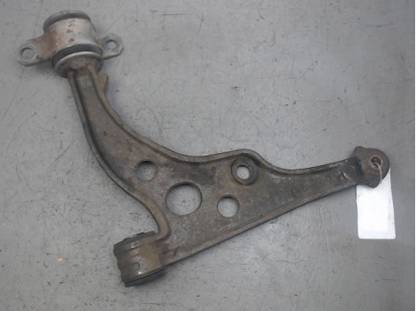 TRIANGLE INFERIEUR AVANT DROIT PEUGEOT BOXER 330C TOLE 2002-