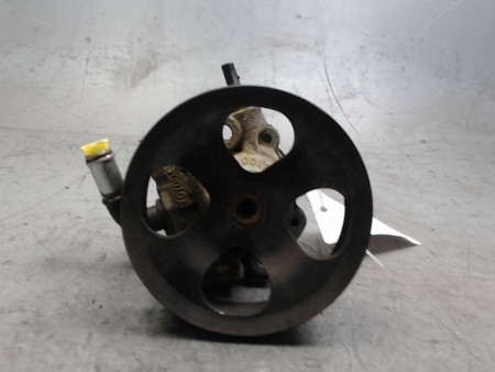 POMPE DIRECTION ASSISTEE TOYOTA RAV4 2000-