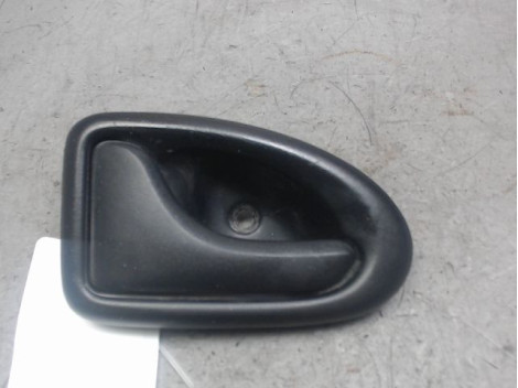 POIGNEE INTERIEURE PORTE AVANT GAUCHE NISSAN INTERSTAR MOYEN L2H2 2003-