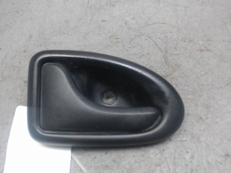 POIGNEE INTERIEURE PORTE AVANT GAUCHE NISSAN INTERSTAR MOYEN L2H2 2003-