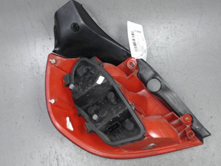 FEU ARRIERE DROIT RENAULT CLIO III 2005-