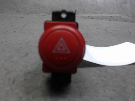 BOUTON DE WARNING HONDA CIVIC 2004-