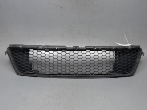 GRILLE PARE-CHOC AVANT DACIA SANDERO 2008-