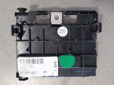 BOITE A FUSIBLES PEUGEOT 308 2007-