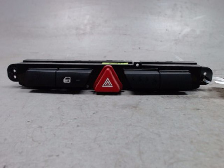 BOUTON DE WARNING KIA CEE-D