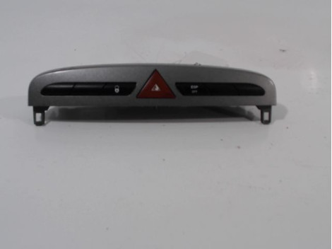 BOUTON DE WARNING PEUGEOT 308 2007-