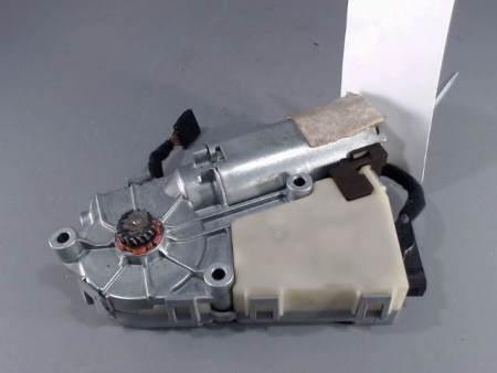 MOTEUR TOIT OUVRANT AUDI A4 2001-