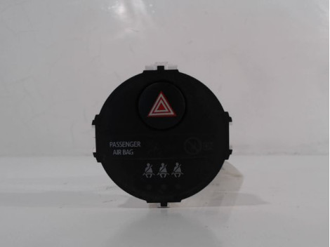 BOUTON DE WARNING TOYOTA YARIS II 2010-