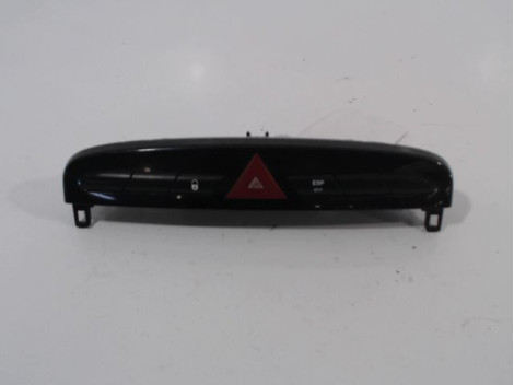 BOUTON DE WARNING PEUGEOT 308 2011-