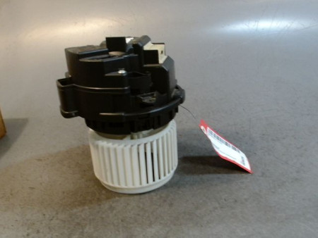 MOTEUR VENTILATEUR CHAUFFAGE RENAULT CLIO 5