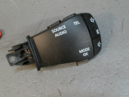 COMMANDE AUTORADIO RENAULT MEGANE