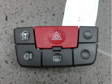 BOUTON DE WARNING FIAT PANDA 2003-