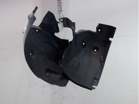 PARE-BOUE AVANT GAUCHE RENAULT MEGANE III 2008-