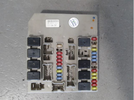 BOITE A FUSIBLES RENAULT CLIO III 2009-