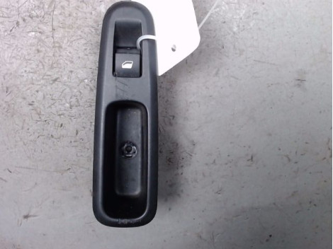 COMMANDE LEVE-GLACE PORTE ARG PEUGEOT 3008 2009-