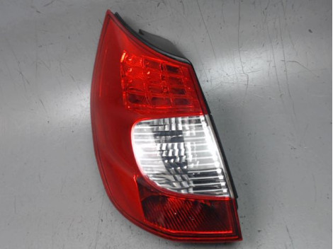 FEU ARRIERE GAUCHE  RENAULT SCENIC II PH2 2006-