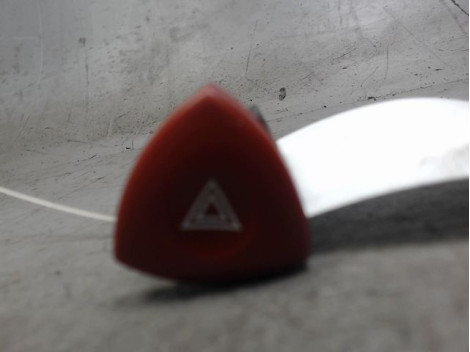 BOUTON DE WARNING RENAULT MASTER