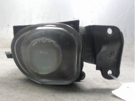 PHARE ANTIBROUILLARD AVANT DROIT AUDI A6 97-2001