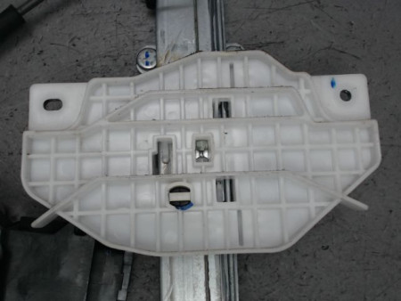 MECANISME+MOTEUR LEVE-GLACE AVANT GAUCHE KIA PICANTO