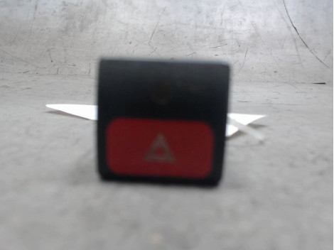 BOUTON DE WARNING CITROEN XANTIA 97-2002