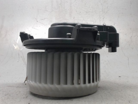 MOTEUR VENTILATEUR CHAUFFAGE TOYOTA YARIS