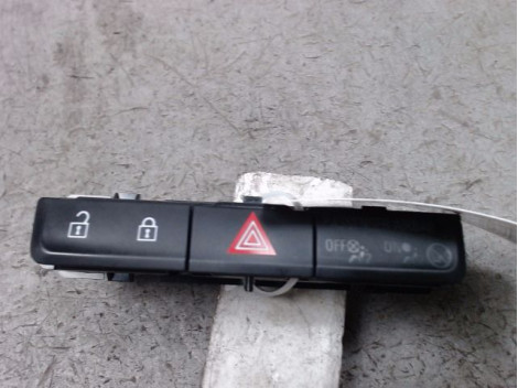 BOUTON DE WARNING OPEL ZAFIRA