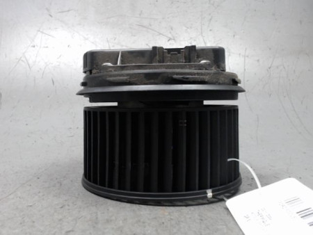 MOTEUR VENTILATEUR CHAUFFAGE FORD FOCUS