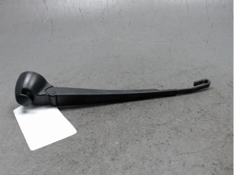 BRAS ESSUIE-GLACE ARRIERE VOLKSWAGEN GOLF IV 98-2004