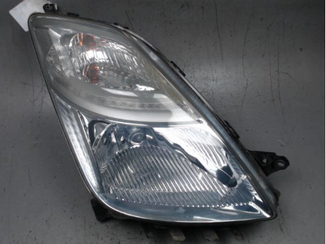 PHARE DROIT TOYOTA PRIUS 2004-