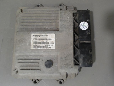 CALCULATEUR MOTEUR FIAT PUNTO