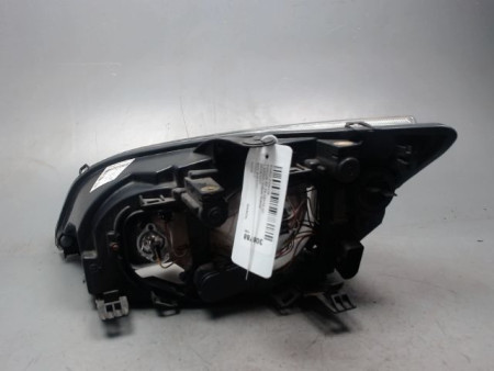 PHARE DROIT FORD FOCUS 04-07