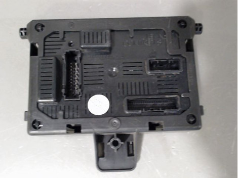 BOITIER GESTION HABITACLE RENAULT CLIO III 2009-